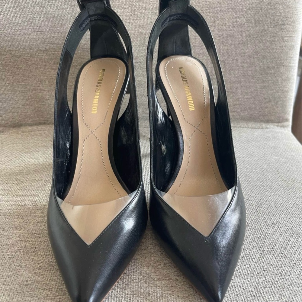 Nicholas Kirkwood Black Heels Sleek Pointed-Toe Design